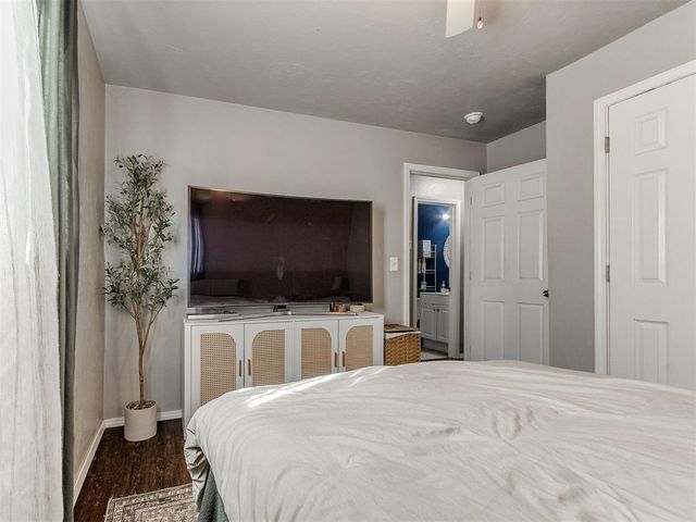 2413 Queensbury Road, Moore, OK 73160