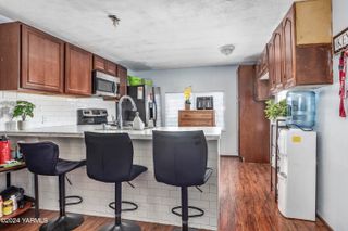 1304 E Alder St Trlr 14, Yakima, WA 98901