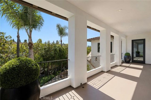 15 Seabluff, Newport Beach, CA 92660