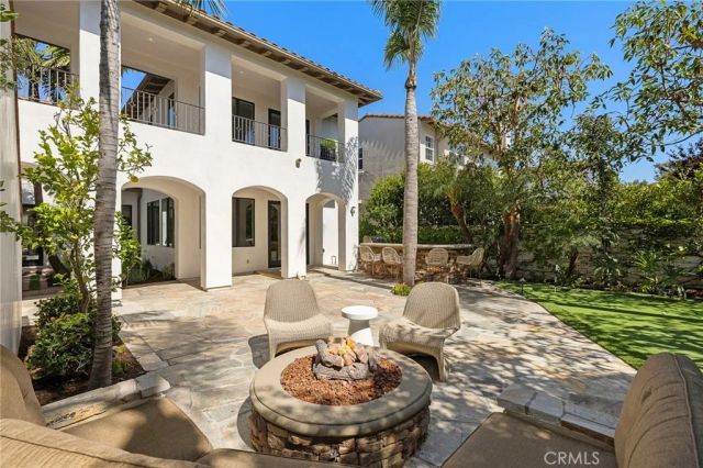 15 Seabluff, Newport Beach, CA 92660