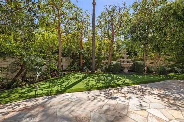 15 Seabluff, Newport Beach, CA 92660