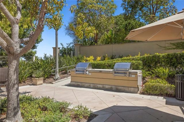 15 Seabluff, Newport Beach, CA 92660