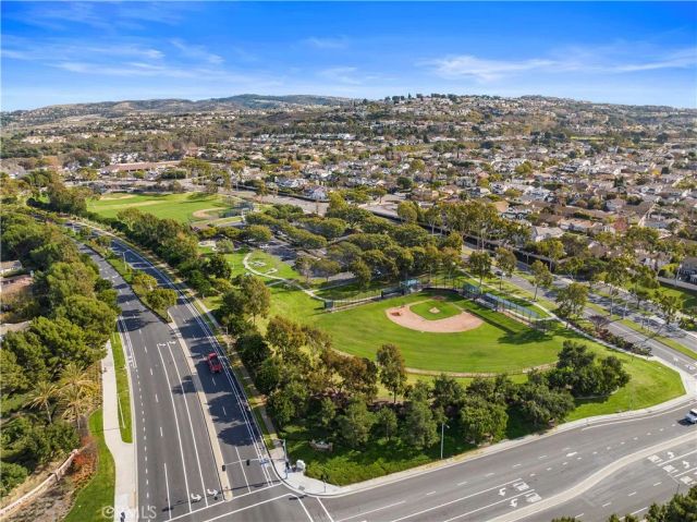 15 Seabluff, Newport Beach, CA 92660