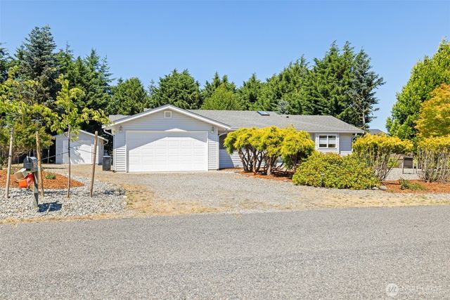 50 Steve Place, Sequim, WA 98382