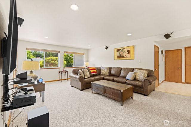 50 Steve Place, Sequim, WA 98382