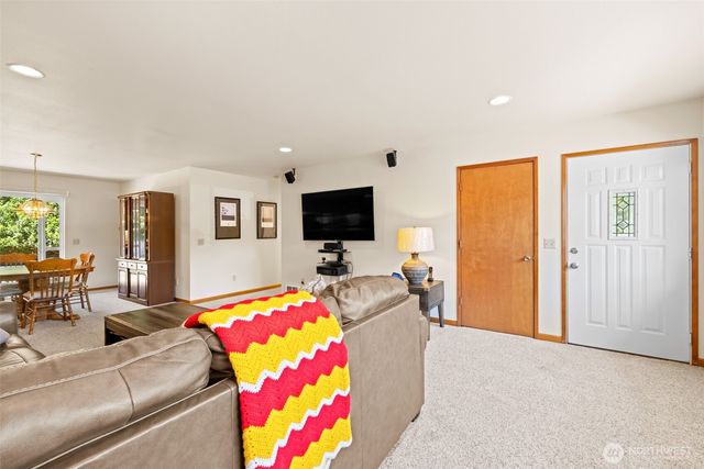 50 Steve Place, Sequim, WA 98382