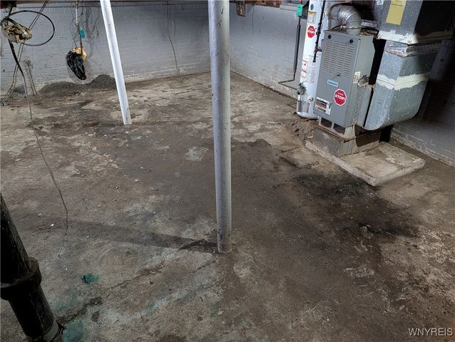 36 Connelly Avenue, Buffalo, NY 14215