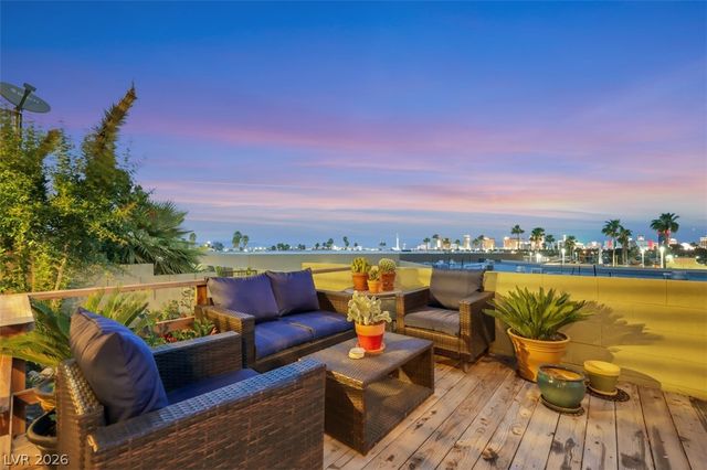 3958 Delos Drive, Las Vegas, NV 89103