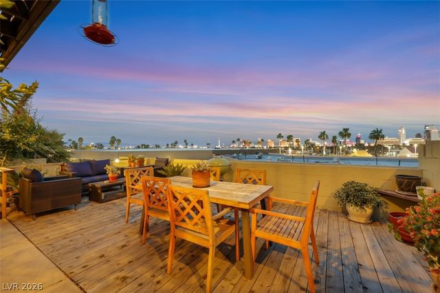 3958 Delos Drive, Las Vegas, NV 89103