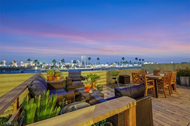 3958 Delos Drive, Las Vegas, NV 89103