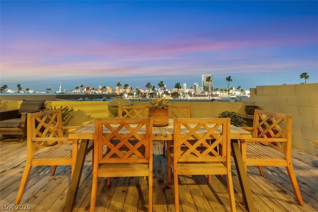 3958 Delos Drive, Las Vegas, NV 89103