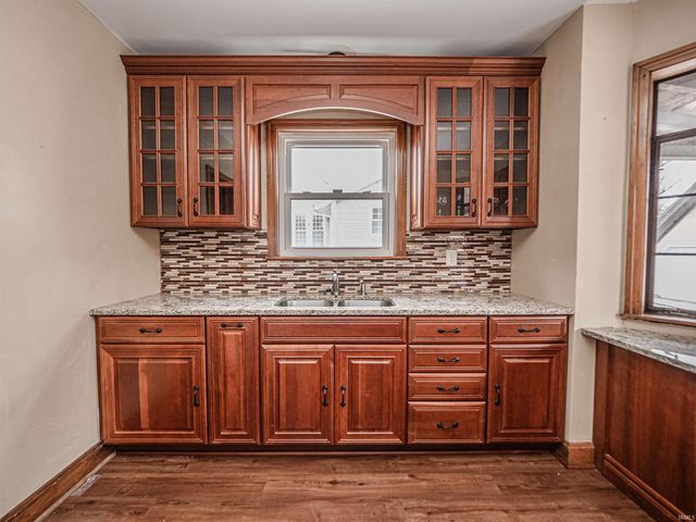 3727 Stringtown Road, Evansville, IN 47711