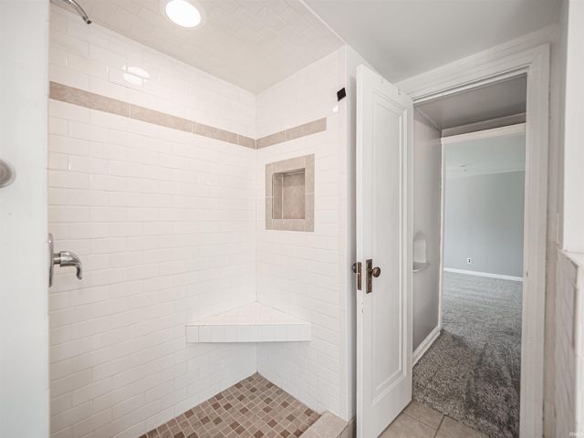 3727 Stringtown Road, Evansville, IN 47711