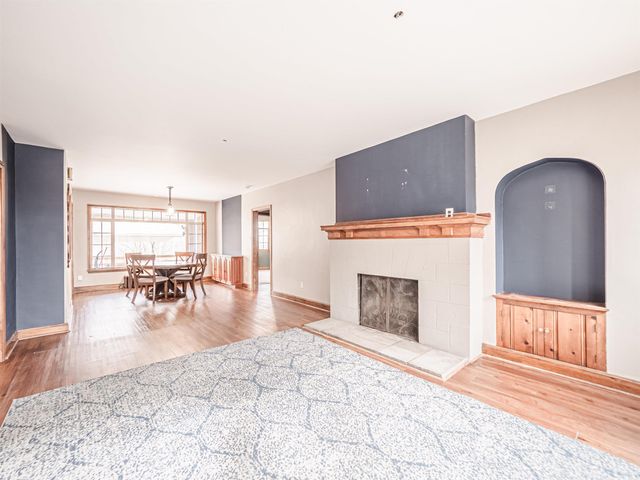 3727 Stringtown Road, Evansville, IN 47711