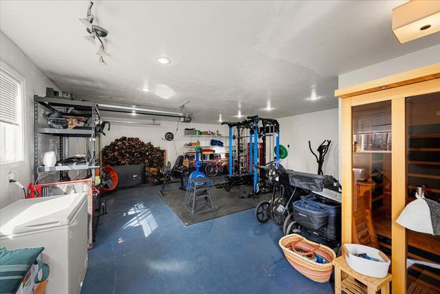 350 Racetrack St, Auburn, CA 95603