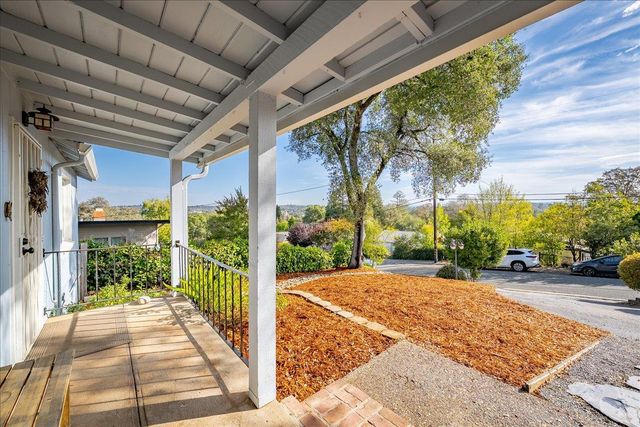 350 Racetrack St, Auburn, CA 95603
