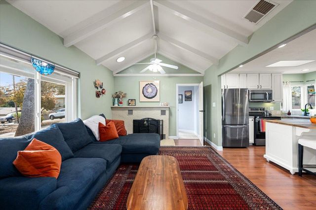 350 Racetrack St, Auburn, CA 95603