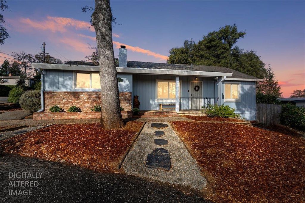 350 Racetrack St, Auburn, CA 95603
