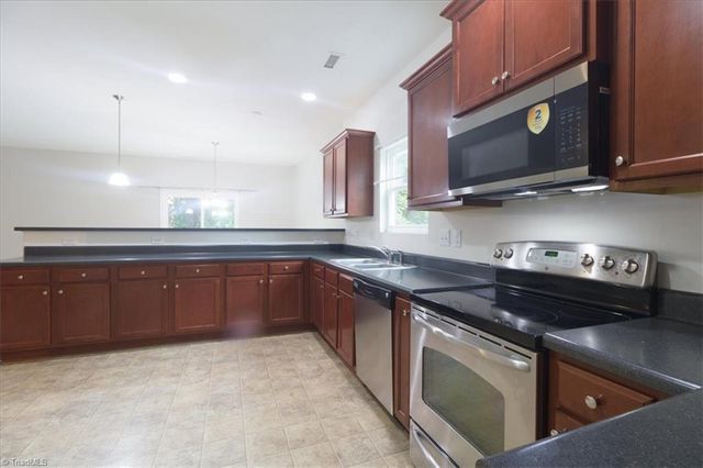 1402 Torrey Pines Court, Mebane, NC 27302