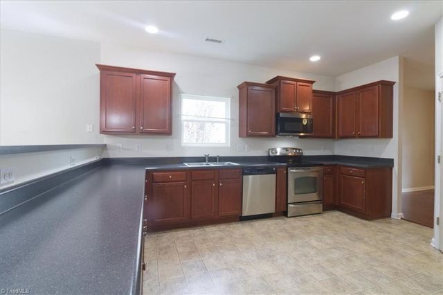 1402 Torrey Pines Court, Mebane, NC 27302