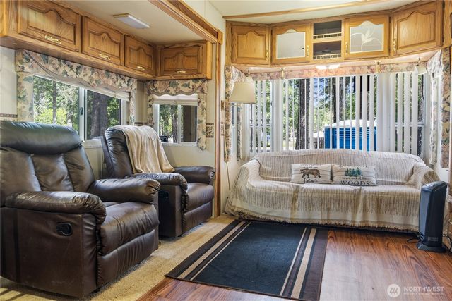 51 N Coho Court, Hoodsport, WA 98548