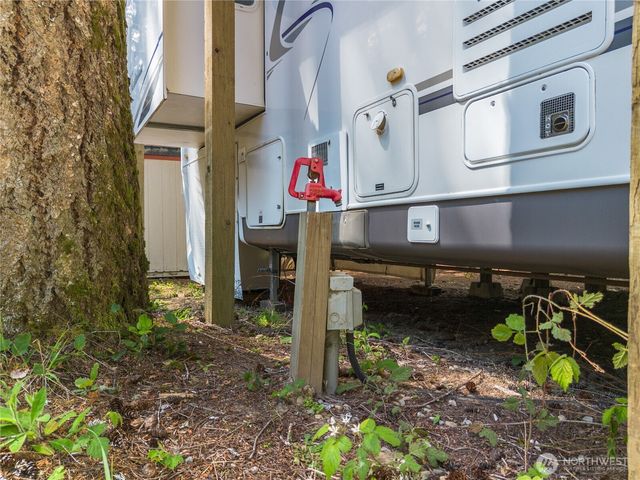 51 N Coho Court, Hoodsport, WA 98548