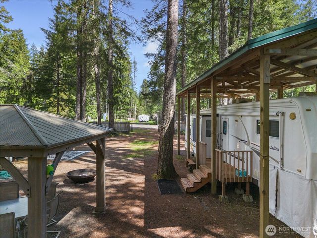 51 N Coho Court, Hoodsport, WA 98548