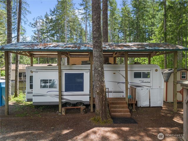 51 N Coho Court, Hoodsport, WA 98548