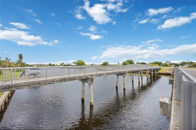 6911 KENWOOD DRIVE, North Port, FL 34287