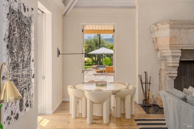 900 Rutherford Rd, Rutherford, CA 94573