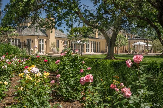 900 Rutherford Rd, Rutherford, CA 94573