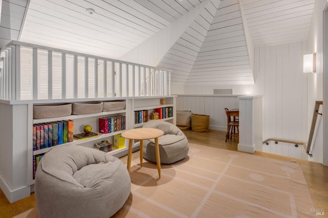 900 Rutherford Rd, Rutherford, CA 94573