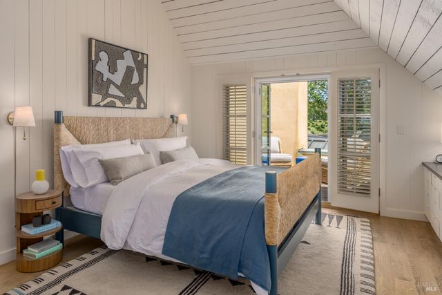 900 Rutherford Rd, Rutherford, CA 94573