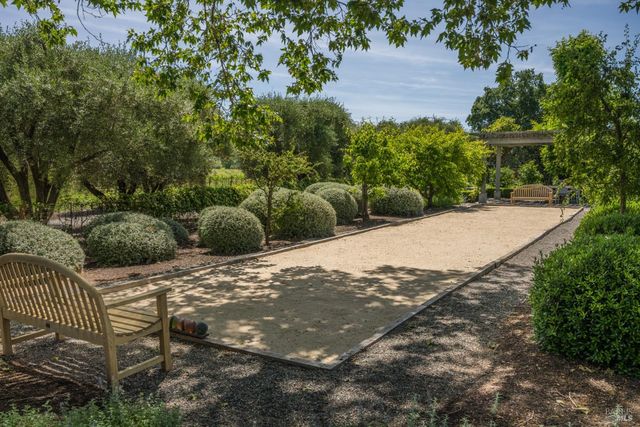 900 Rutherford Rd, Rutherford, CA 94573