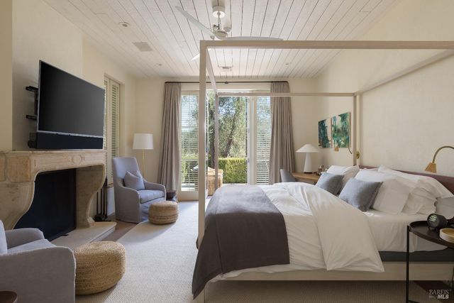 900 Rutherford Rd, Rutherford, CA 94573