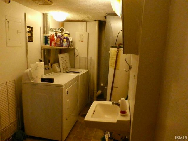 2370 S Henderson Street, Bloomington, IN 47401