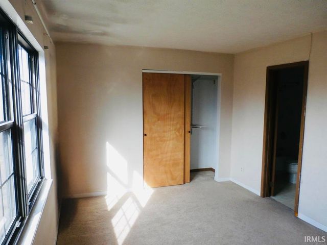 2370 S Henderson Street, Bloomington, IN 47401