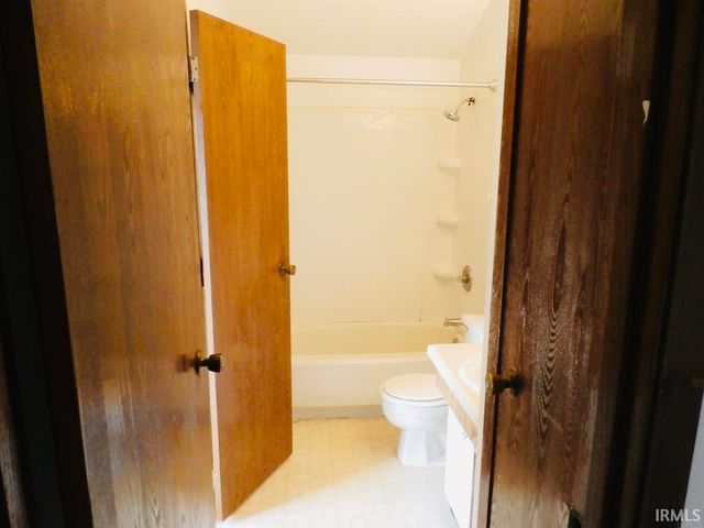 2370 S Henderson Street, Bloomington, IN 47401