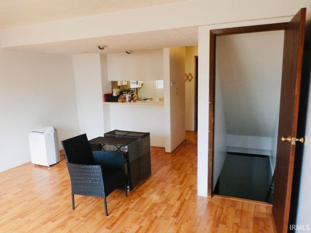 2370 S Henderson Street, Bloomington, IN 47401