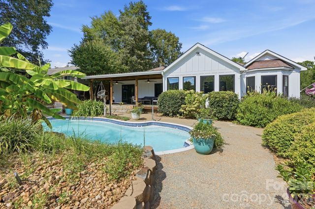 12632 Sulgrave Drive, Huntersville, NC 28078