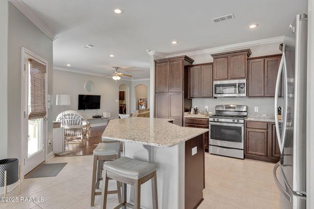 404 Cautillion Drive, Youngsville, LA 70592