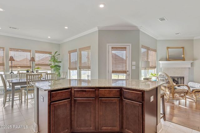 404 Cautillion Drive, Youngsville, LA 70592