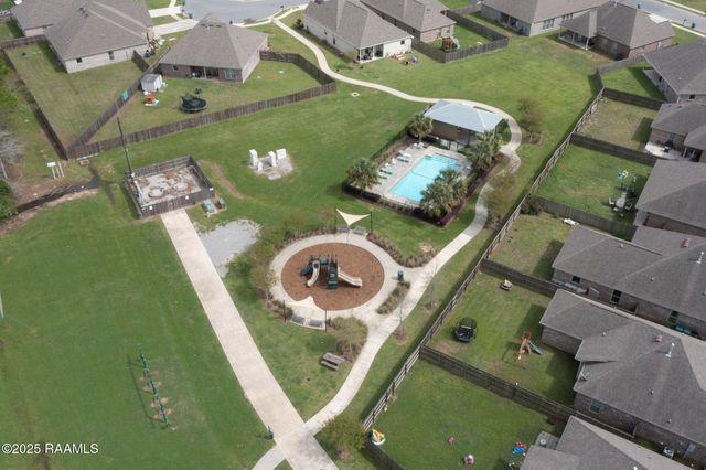 404 Cautillion Drive, Youngsville, LA 70592