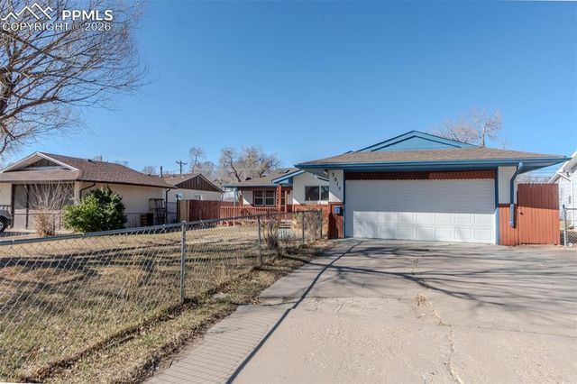 3015 Baltimore Avenue, Pueblo, CO 81008