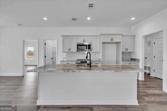 165 Early Drive, Byron, GA 31008