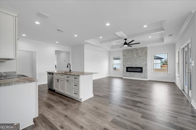 165 Early Drive, Byron, GA 31008