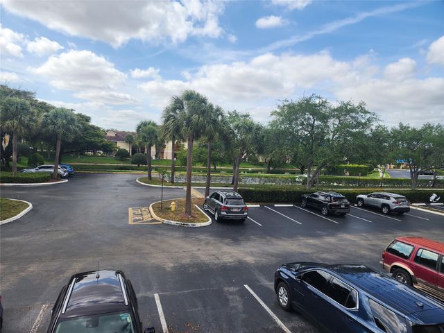 7630 Westwood Drive 328, Tamarac, FL 33321