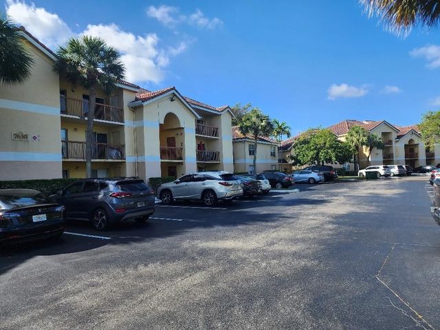 7630 Westwood Drive 328, Tamarac, FL 33321