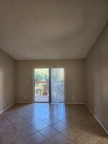7630 Westwood Drive 328, Tamarac, FL 33321