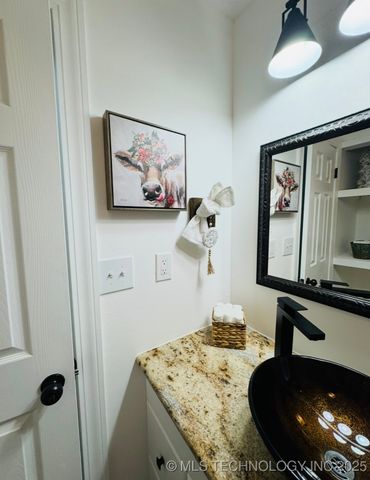 912 N C Avenue, Cleveland, OK 74020